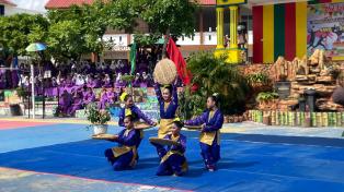 Tim Tari SMPN 53 Batam Unjuk Aksi!